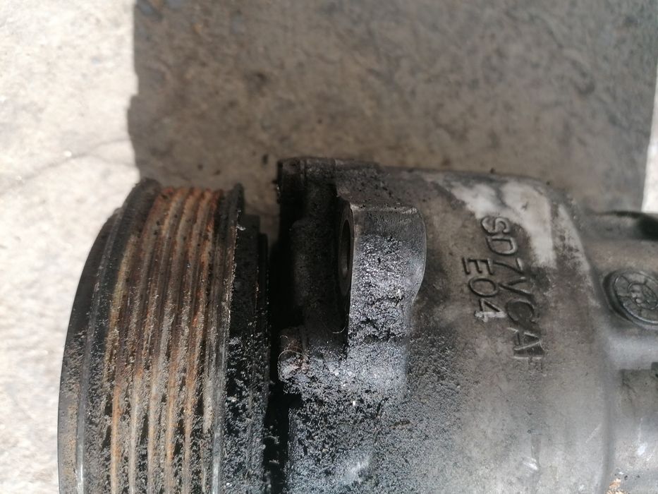 Компресор за климатик за бижу и citroen 2000 кубика hdi