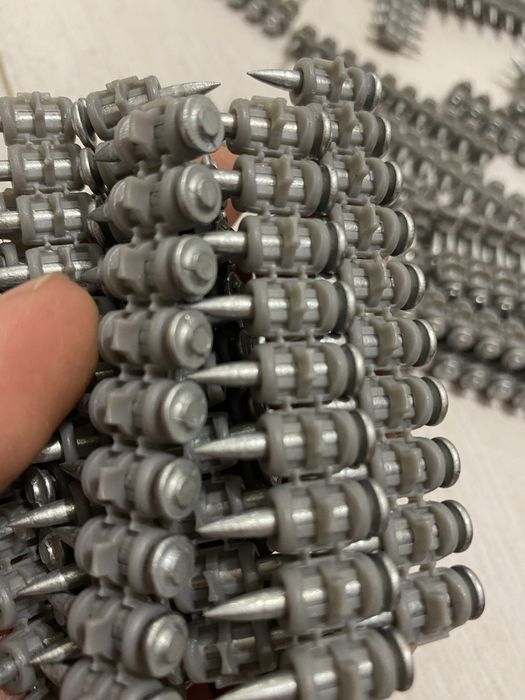 1000 de cuie hilti BX3 de 19 mm