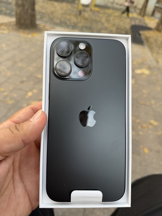 Продам iPhone 16 Pro Max 256Gb чёрный