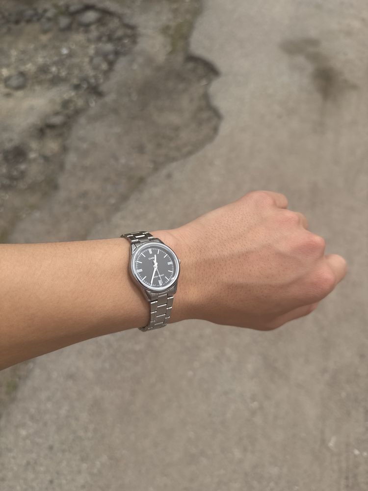 Casio часы (женские) LTP - V005D-1A оригинальные.
