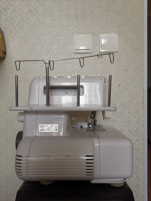 Оверлок ЧАЙКА 649