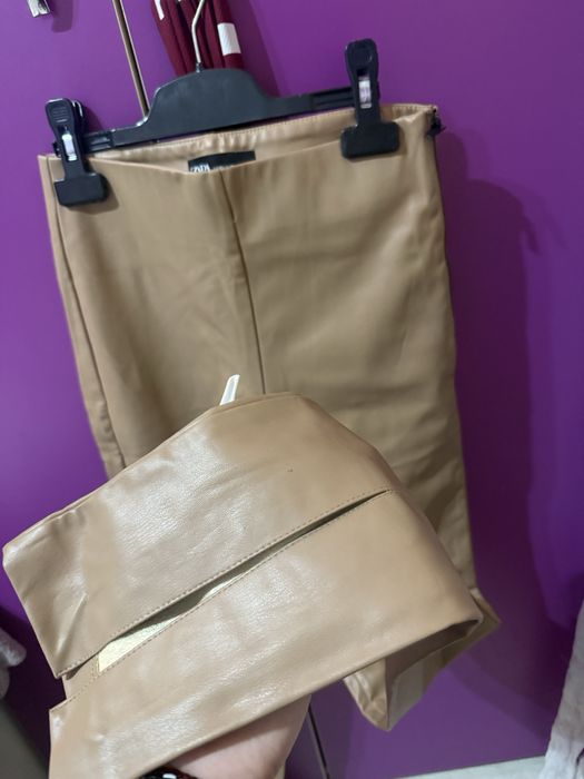 pantaloni piele zara marimea XS