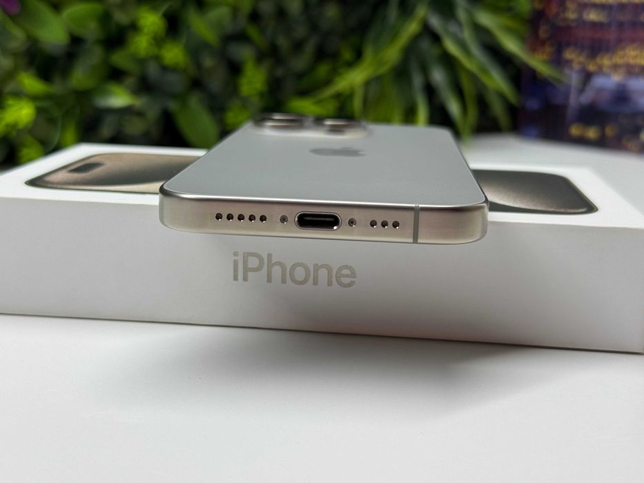 ТоП ! iPhone 15 Pro 256GB Гаранция Titanium