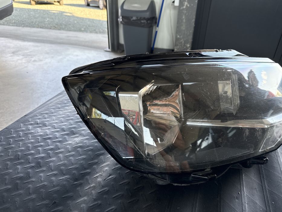 ОРИГИНАЛЕН Десен Фар за -Vw T6 2015г-2019г-