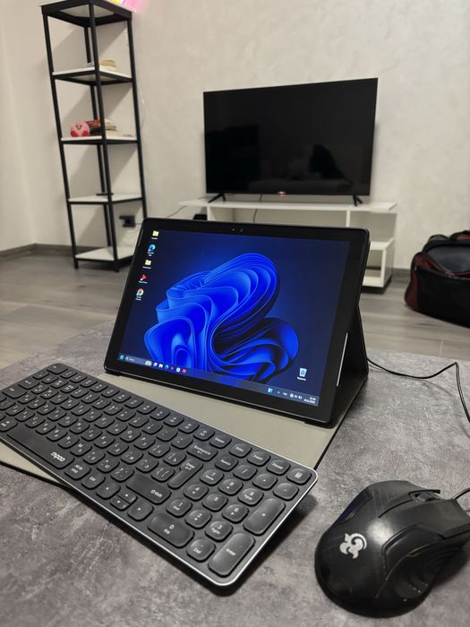 Microsoft Surface Pro 4 Intel Core i7 / 8 ГБ ОЗУ / SSD /