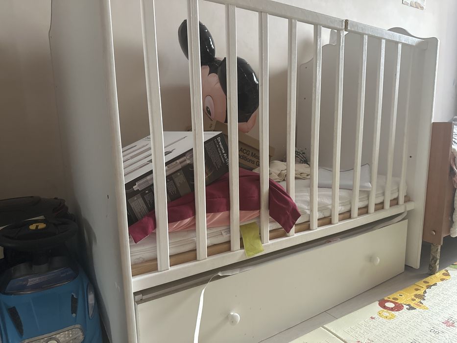 Продам детскую кроватку