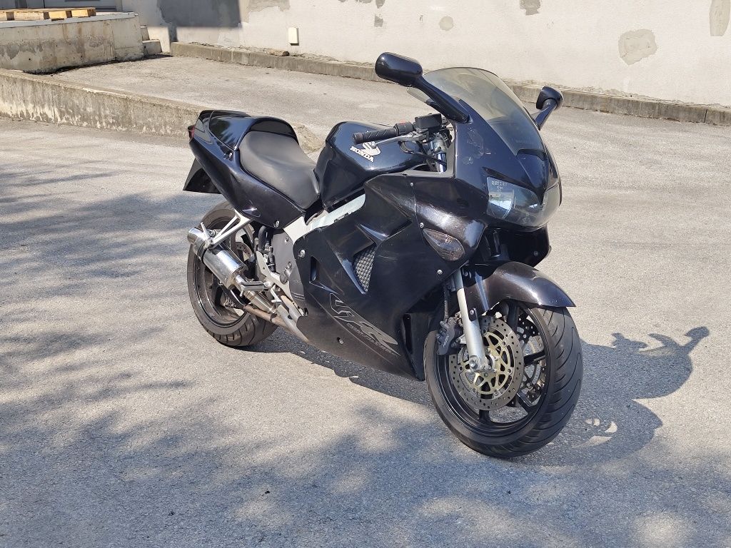 Honda Vfr 800fi Delkevic