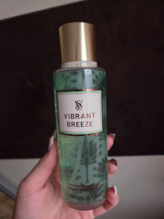 Парфюм Victoria's Secret Vibrant Breeze