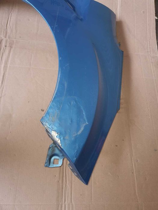 Форд Фиеста 6 преден десен калник