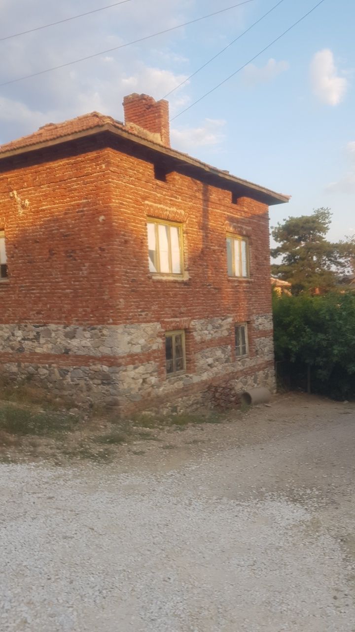 Къща  във село Ладарево