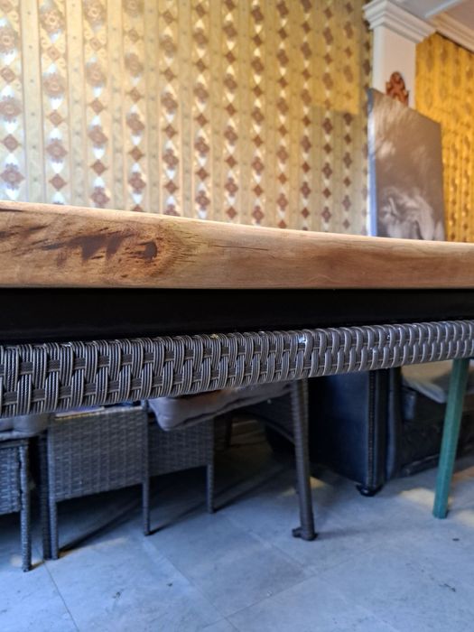 Маса , Плотове от масив Орех