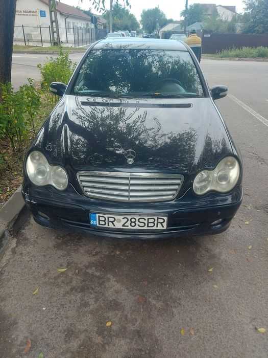De vanzare autoturism