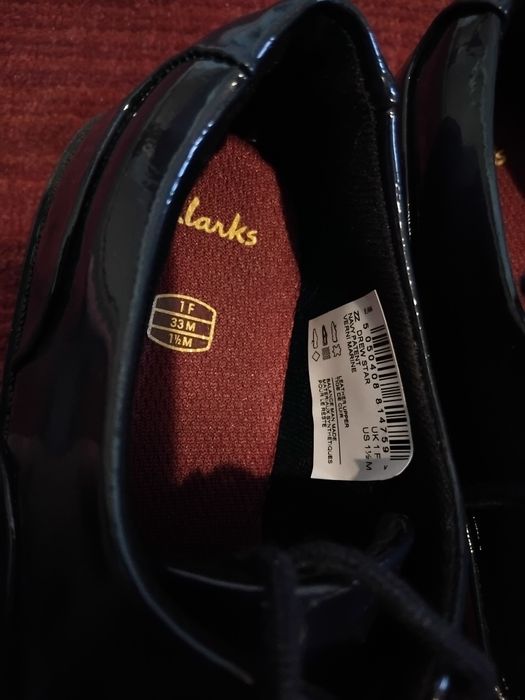 Детски лачени обувки Clarks, размер 33