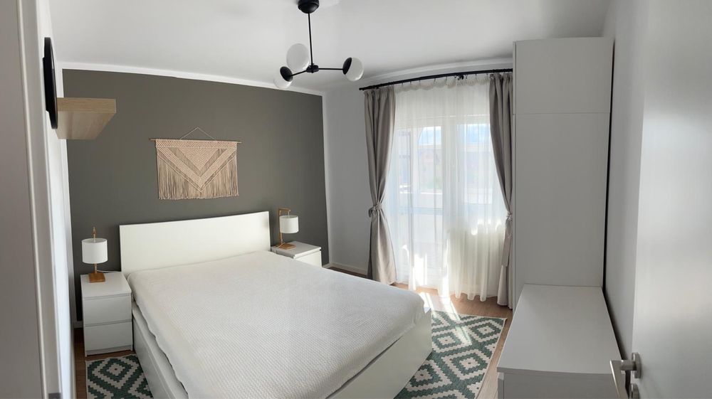 Pf Inchiriez apartament 3 camere dec 2 bai parcare, 65mp The Office