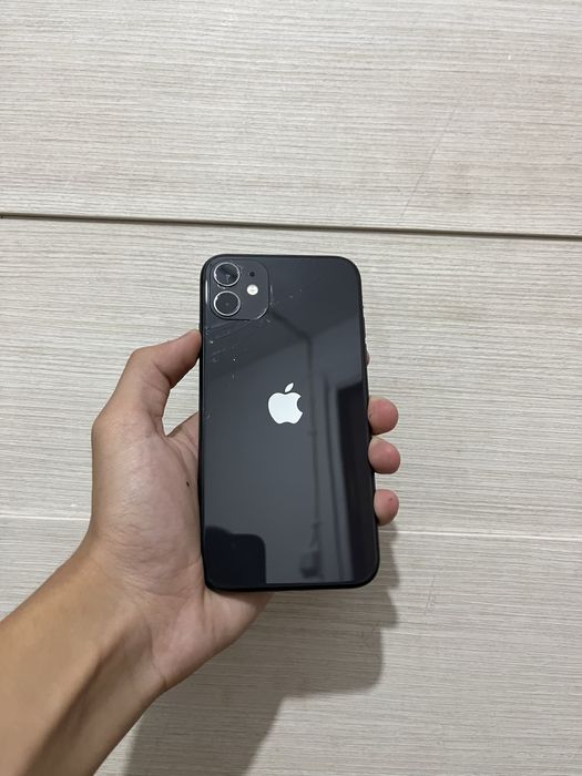 Продам срочно iPhone 11 128GB АКБ 100 %