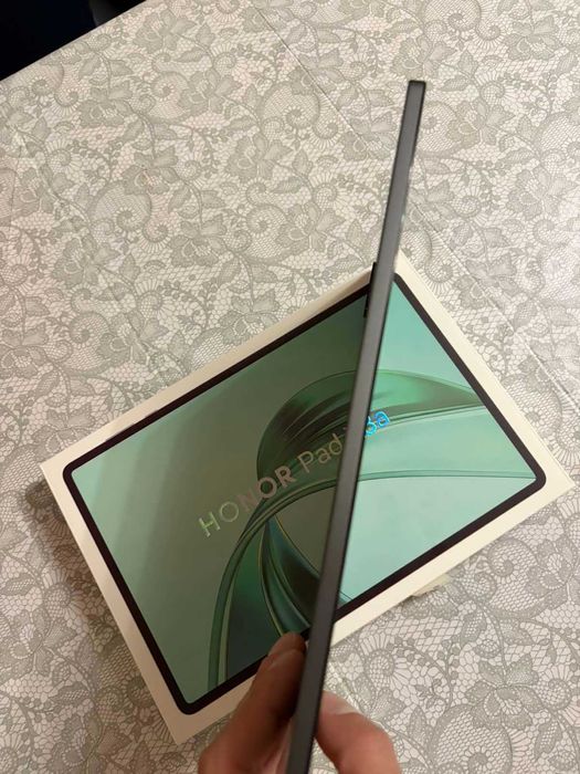 Таблет Honor X8a