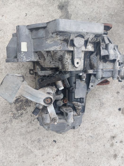 Cutie viteze gama VAG 1.6 TDI 5+1 TR cod MYP start stop Passat B7 Golf