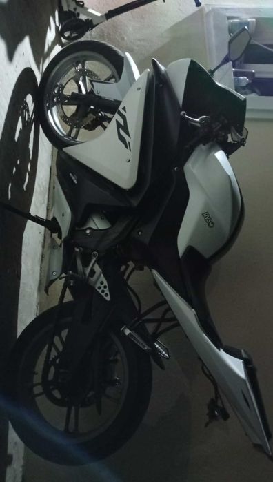 Vând urgent Yamaha yzf R 125