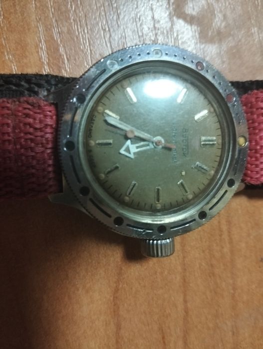Часы СССР ,Восток "Амфибия"антимагнитные и ТД ,всё в описании
