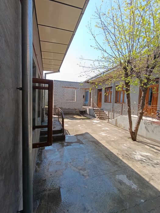 Uy sotiladi ipadrom olim polvonda