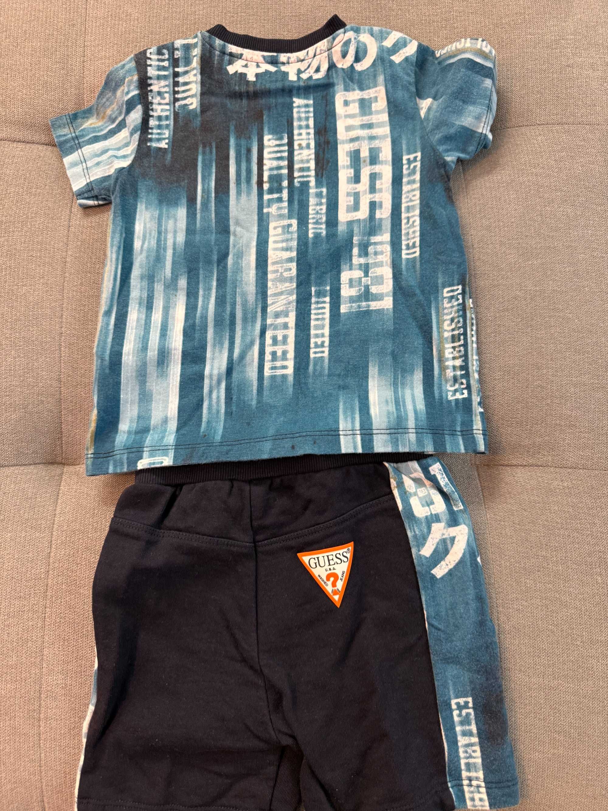 Set Pantaloni scurți + Tricou Guess albastru tech, băiat, M86, 18 Luni
