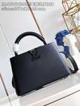 Geanta Louis Vuitton Capucines, tip Premium