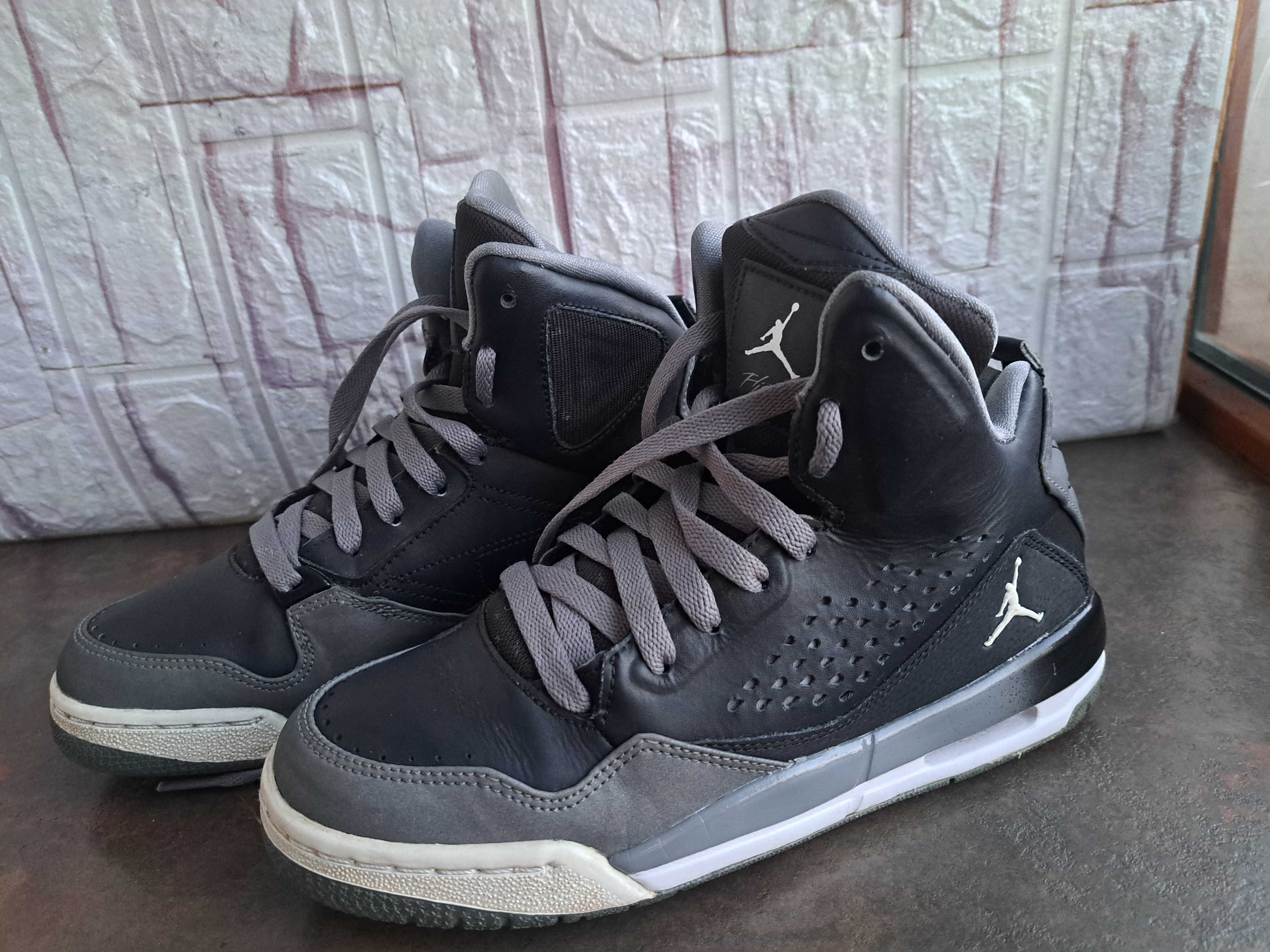 детски маратонки ,кецове,спортни обувки,Nike Air Jordan,38,за момче