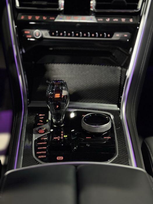 Bmw M850i год 2025