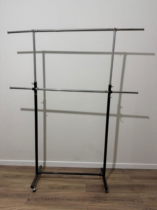 Напольная вешалка