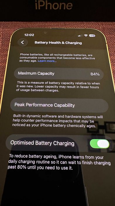 iPhone 13 Pro 256GB Gold – отлично състояние, с кутия