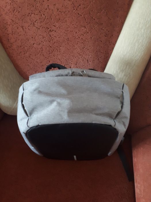 Rucsac antifurt!