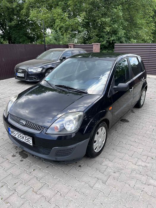 De vânzare autoturism Ford Fiesta     
Fabricat în anul 2006 pe benz