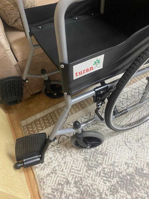 Инвалидное кресло