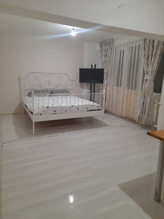 Garsoniera regim hotelier