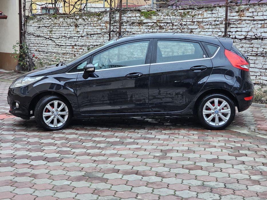 Ford fiesta 1.3 benzina echipare GHIA