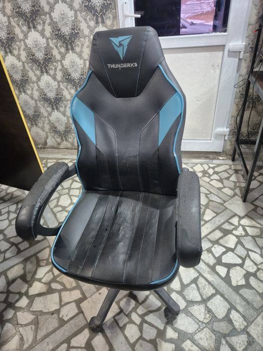 Продам кресло игровое