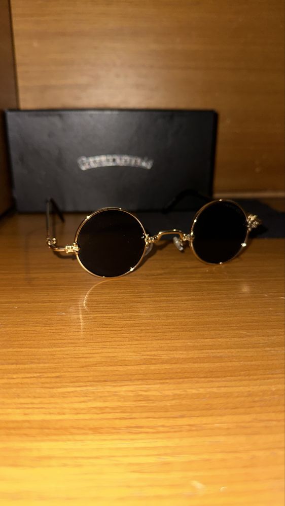 Продава се оригинални слънчеви очила Chrome Hearts “Moist”