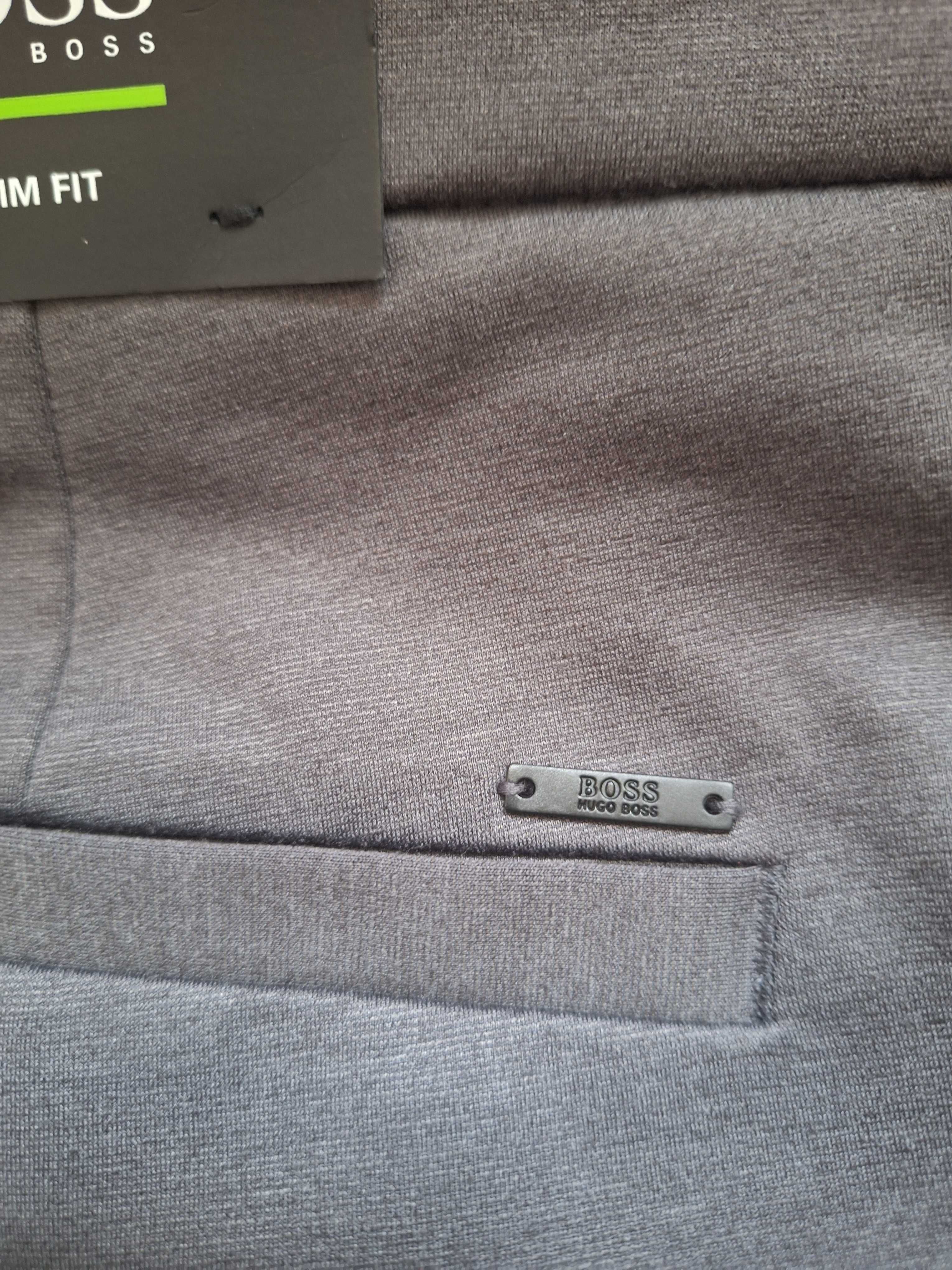 Hugo Boss Мъжки бермуди 56