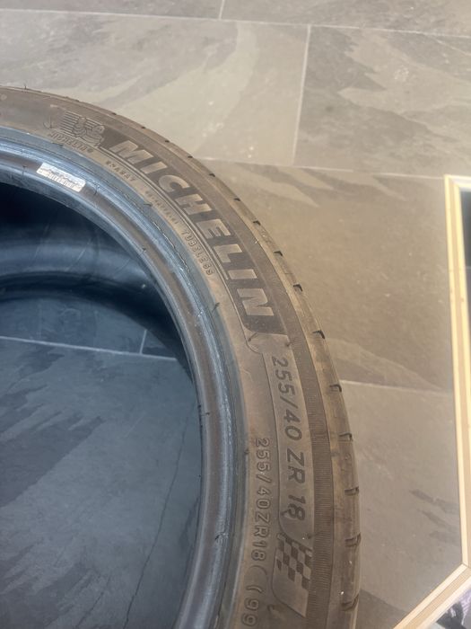 Cauciucuri Michelin de vara 255/40 R18 2 buc