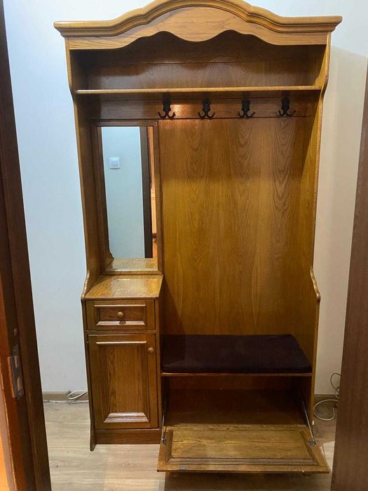 Cuier din lemn masiv