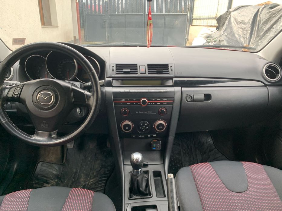Vand/Schimb Mazda 3 HATCHBACK 2005