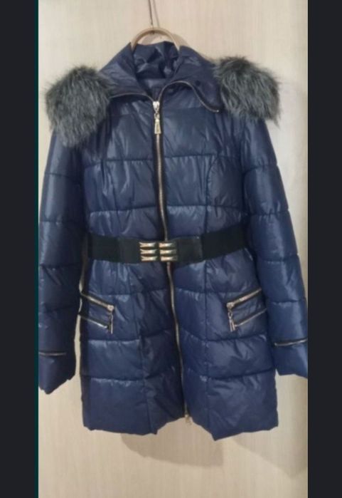 Продам женский зимний пуховик