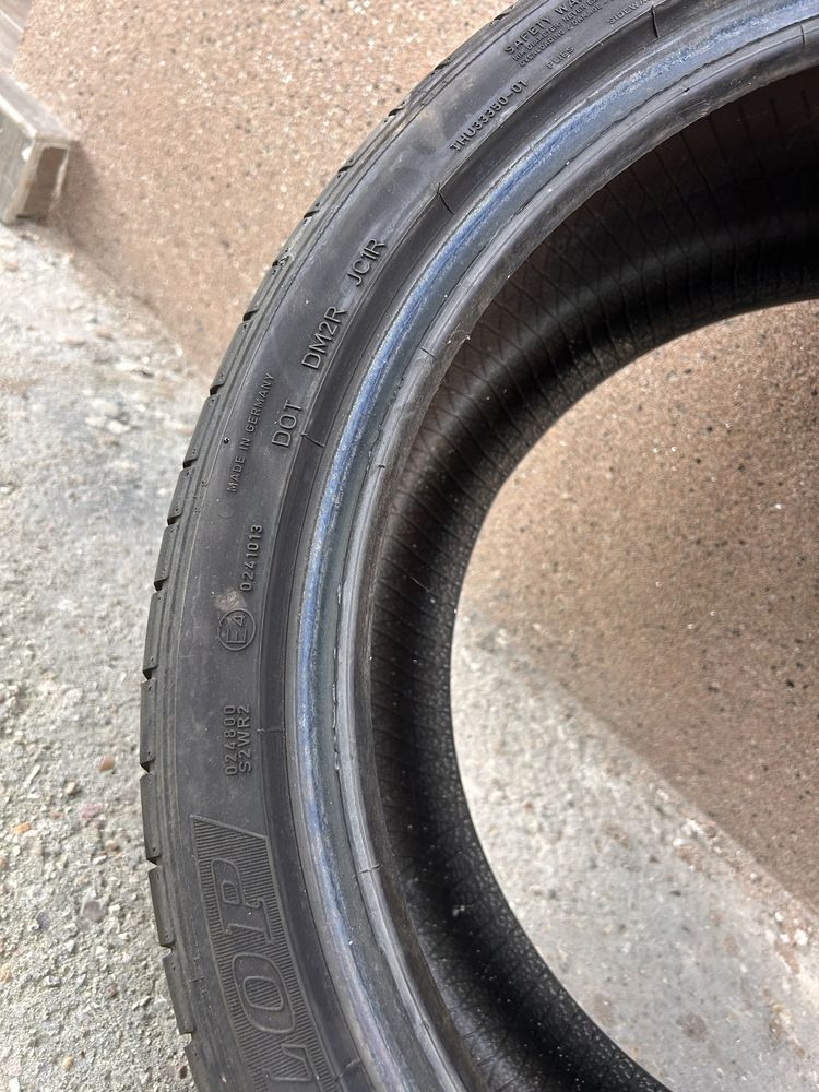 Автомобилна гума Dunlop 235/40/18