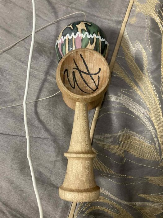 Vand kendama krom plastcity neked  semnata de Xremus costa 400 de lei