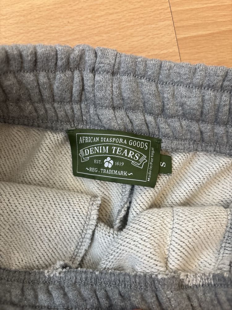 Denim tears къси гащи