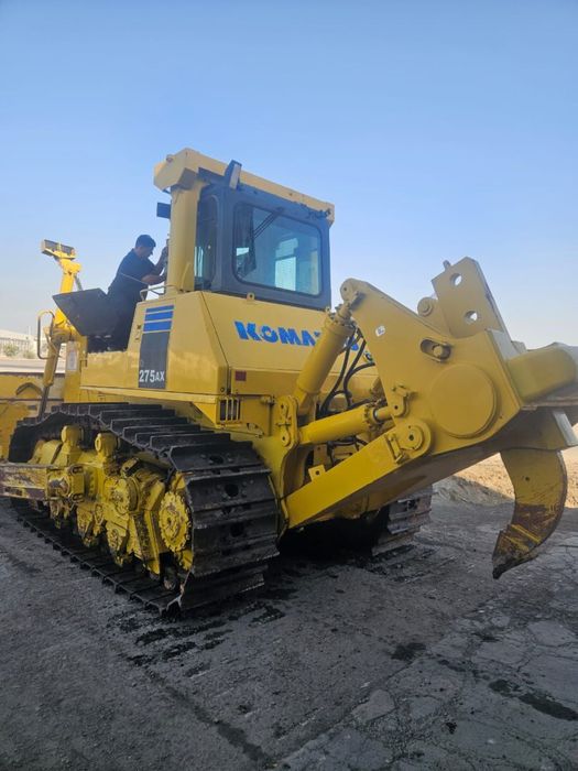 Бульдозер Kamatsu -D275AX-5
