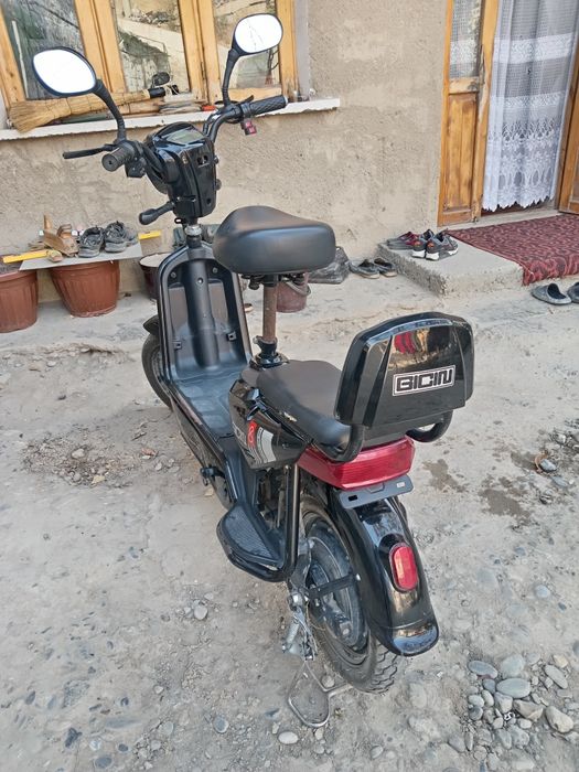 Кому надо этого номера звоните продаю скутер хорошую работу хороший ед