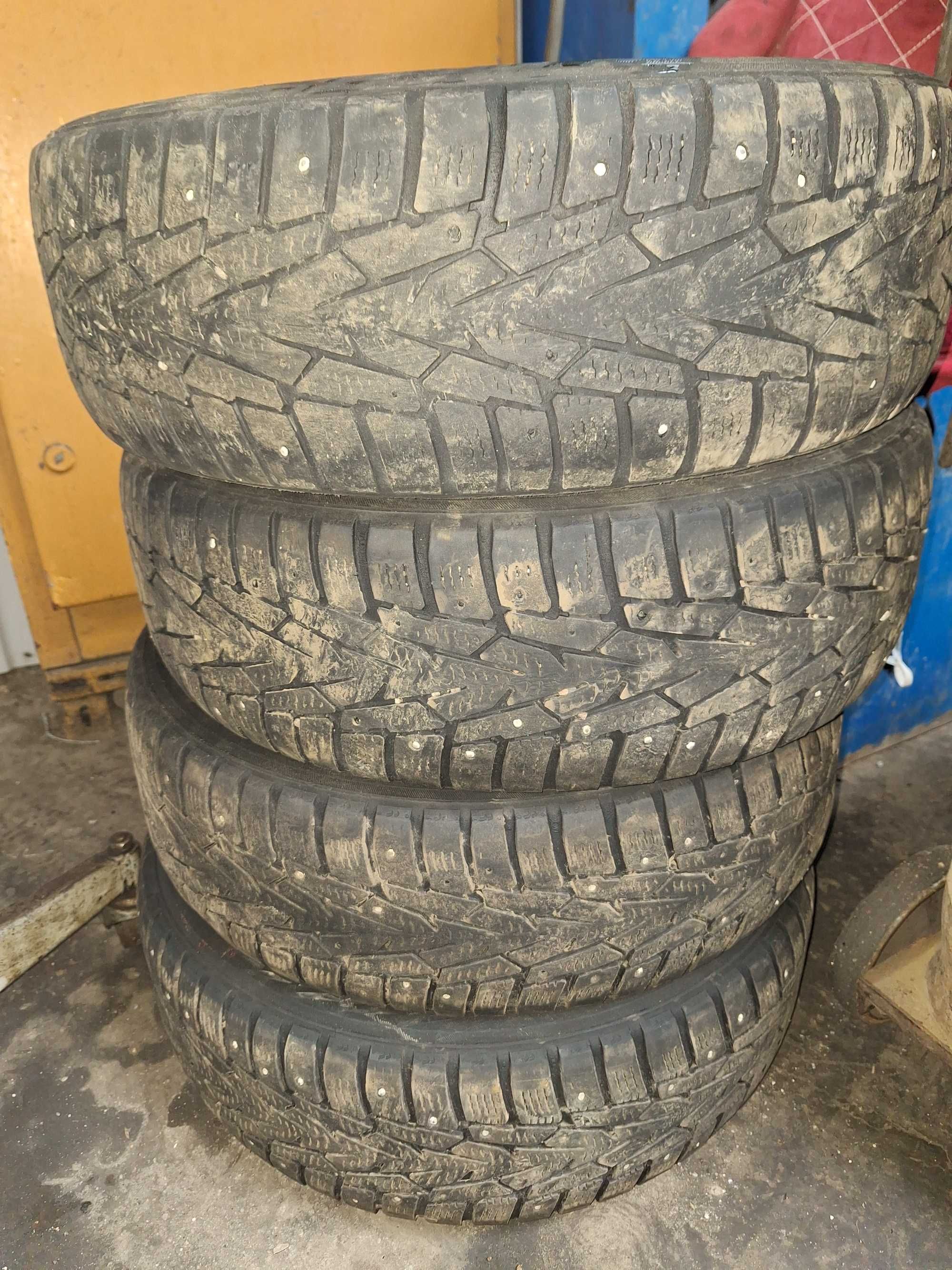 резина Nokian 185/65 R15