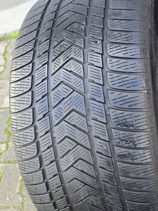 305 35 21 Pirelli