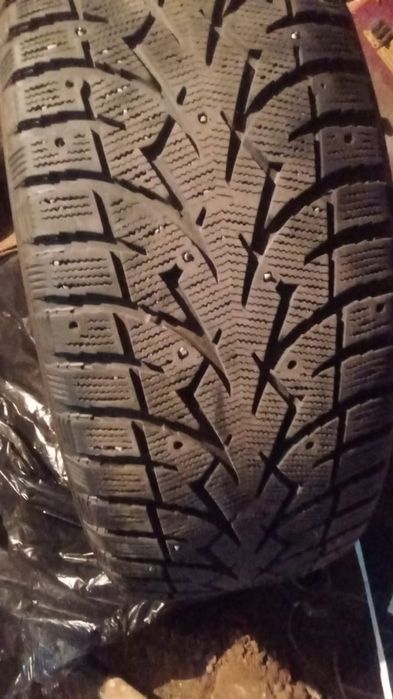 Шина с шипами R 20